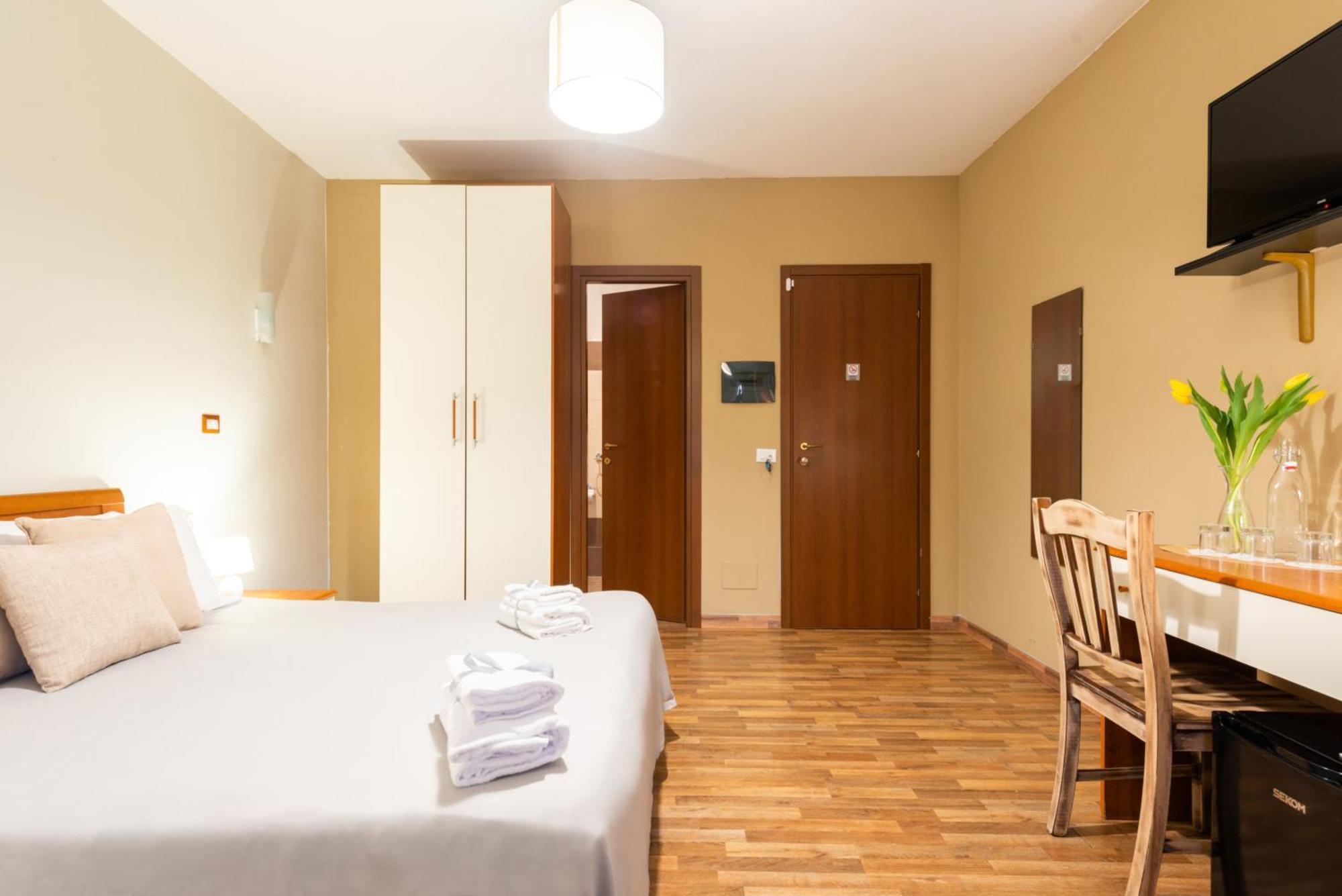 Rome'S Best Holidays Guest House Exterior photo