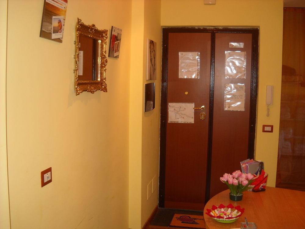 Rome'S Best Holidays Guest House Exterior photo