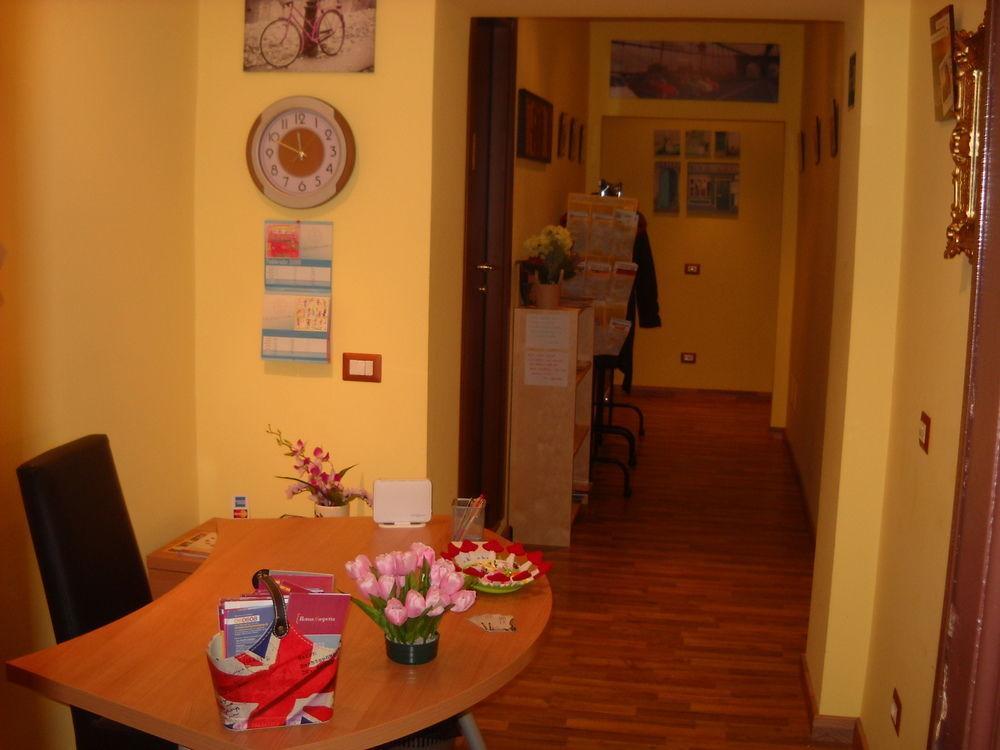 Rome'S Best Holidays Guest House Exterior photo