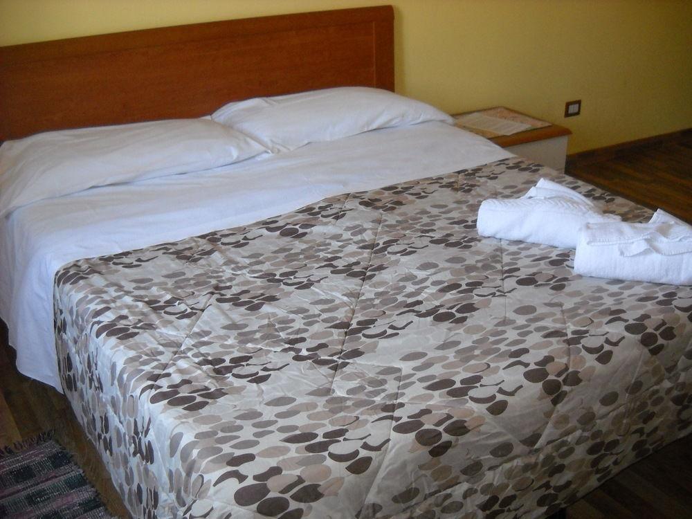 Rome'S Best Holidays Guest House Exterior photo